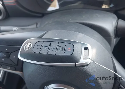 2023 Nissan Versa Sr z USA, uszkodzony, nr VIN 3N1CN8FVXPL824734